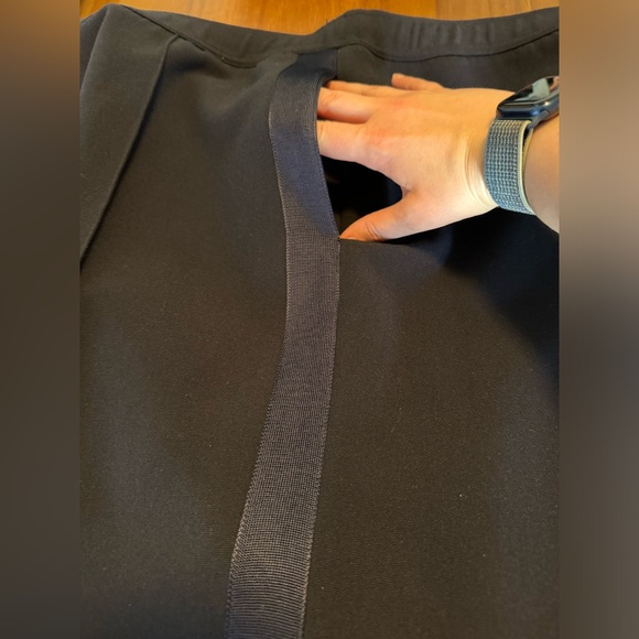 St. John Women’s Designer Luxury Navy Pull On Crepe Wide leg Pants - Size Large - Picture 6 of 14